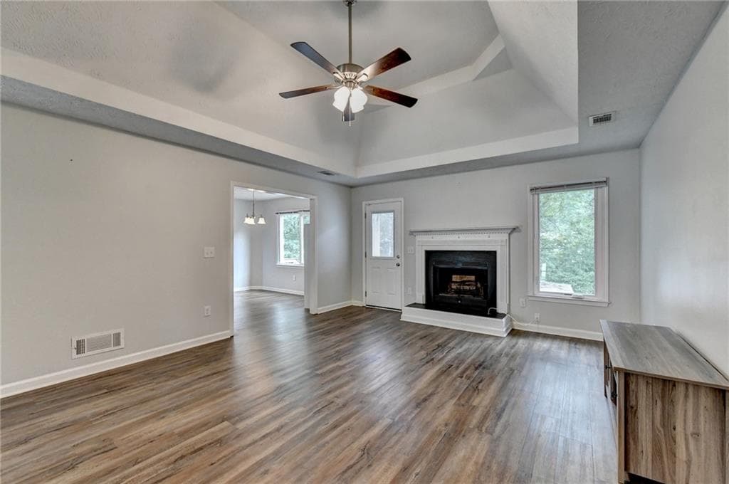 4 bedroom, 3 bathroom, 2,499 sq ft single family residence for sale at 2300 Huntington Drive, Loganville, GA 30052 — photo 9