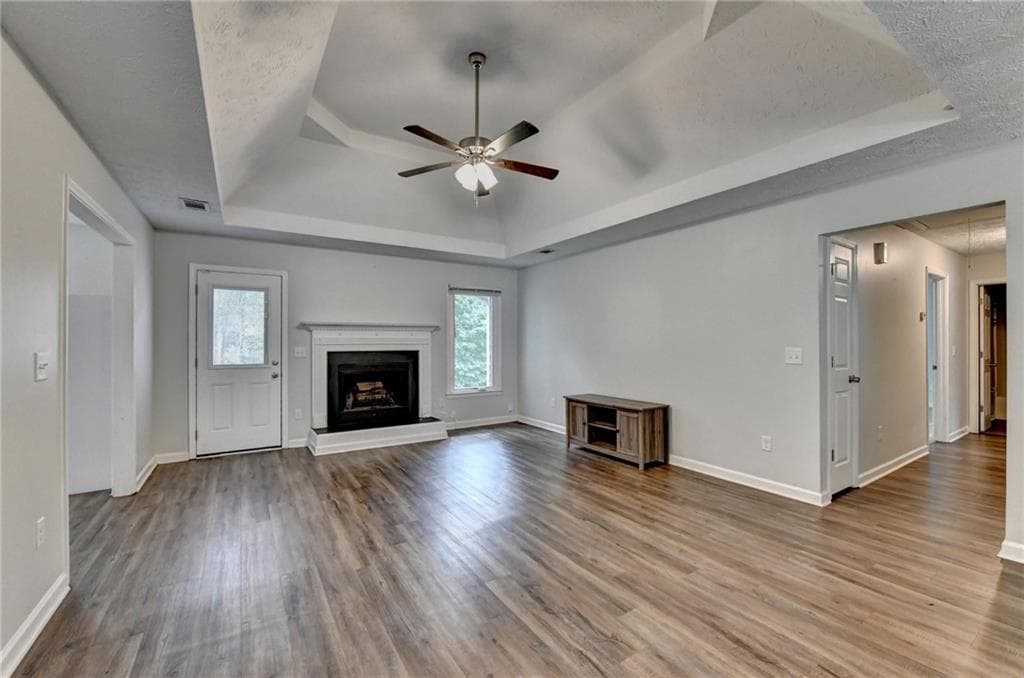 4 bedroom, 3 bathroom, 2,499 sq ft single family residence for sale at 2300 Huntington Drive, Loganville, GA 30052 — photo 10