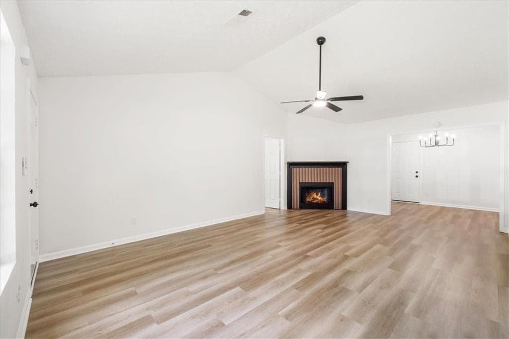 3 bedroom, 2 bathroom, 1,320 sq ft single family residence for sale at 245 Antebellum Circle, Riverdale, GA 30274 — photo 7