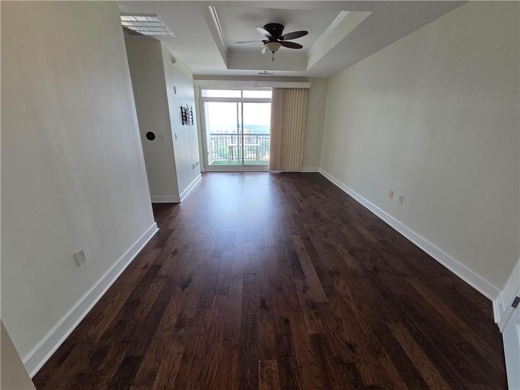 1 bedroom, 1 bathroom, 869 sq ft condominium for rent at 325 E Paces Ferry Road 2104, Atlanta, GA 30305 for $1,695 a month — photo 7