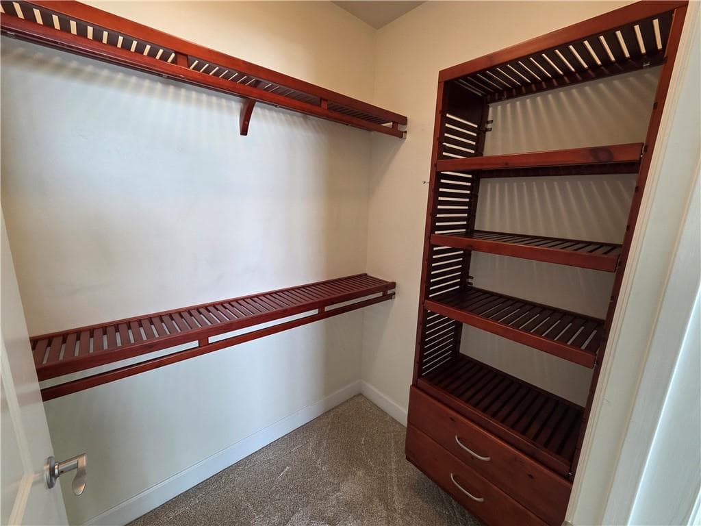 1 bedroom, 1 bathroom, 869 sq ft condominium for rent at 325 E Paces Ferry Road 2104, Atlanta, GA 30305 for $1,695 a month — photo 10