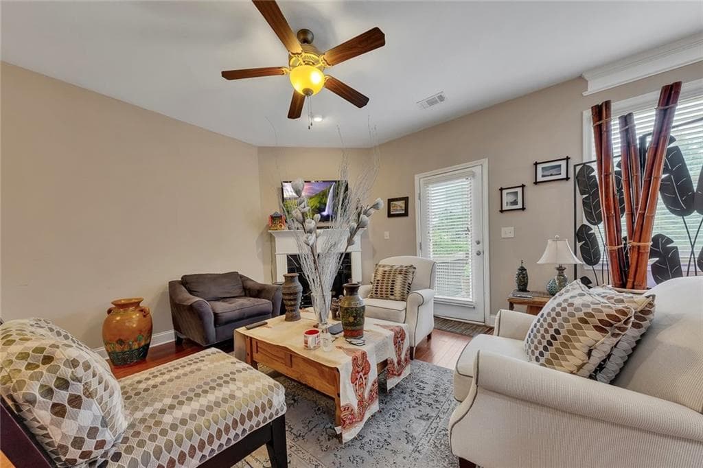 3 bedroom, 3 bathroom, 1,730 sq ft townhouse under contract at 5614 Cobblestone Creek Avenue 8, Mableton, GA 30126 — photo 8