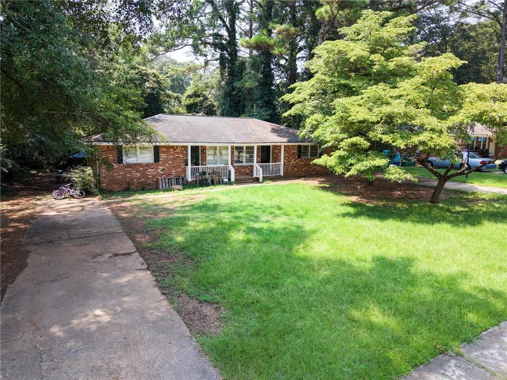 duplex under contract at 5604 Edith Street, Austell, GA 30106 — photo 3