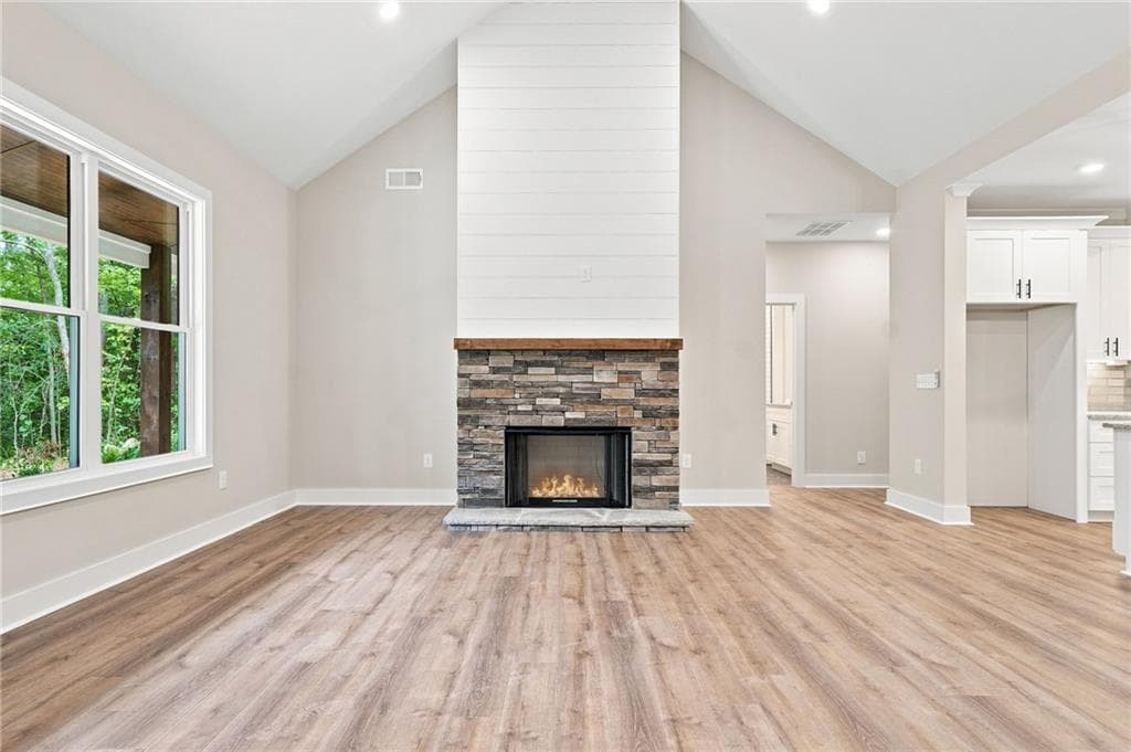 3 bedroom, 2 bathroom, 1,627 sq ft single family residence for sale at 647 S McCollum Drive, Canton, GA 30114 — photo 3