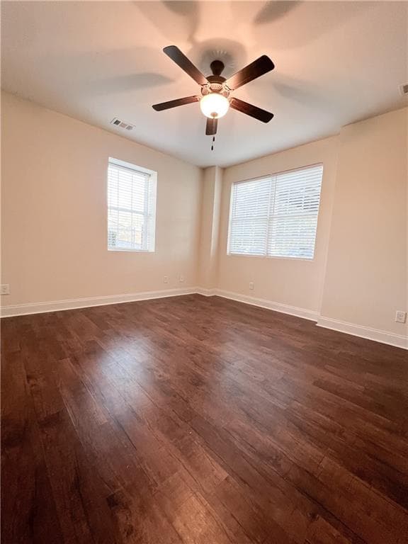 2 bedroom, 2 bathroom, 1,300 sq ft condominium for sale at 2475 Terrace View, Gainesville, GA 30501 — photo 3