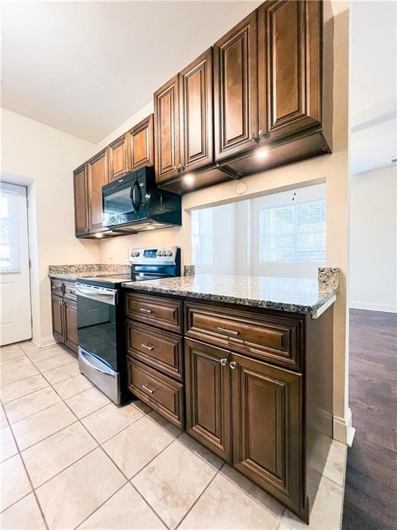 2 bedroom, 2 bathroom, 1,300 sq ft condominium for sale at 2475 Terrace View, Gainesville, GA 30501 — photo 5