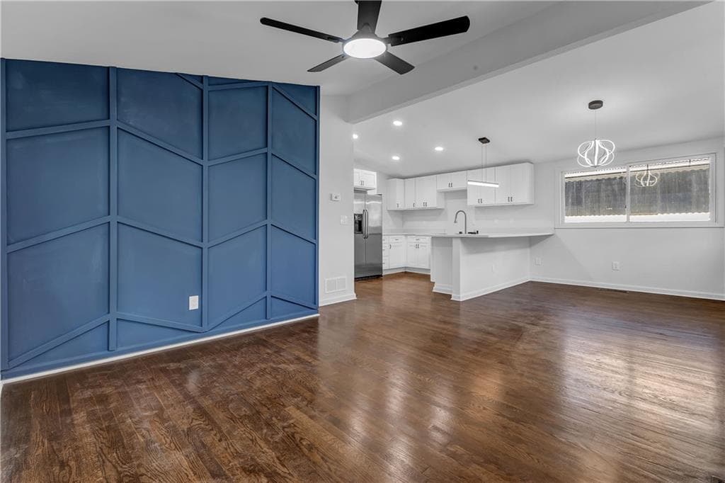 3 bedroom, 2 bathroom, 1,235 sq ft single family residence for sale at 1735 Alvarado Terrace, Atlanta, GA 30310 — photo 3