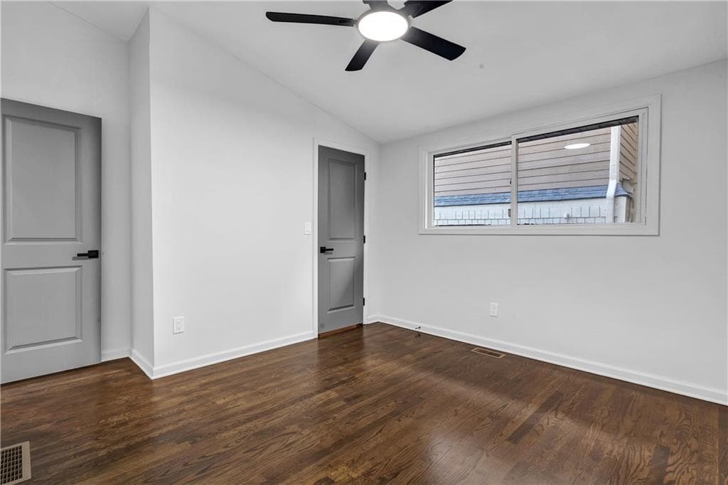 3 bedroom, 2 bathroom, 1,235 sq ft single family residence for sale at 1735 Alvarado Terrace, Atlanta, GA 30310 — photo 9