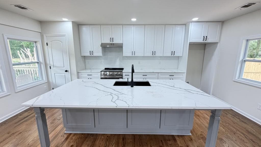 3 bedroom, 2 bathroom, 1,550 sq ft single family residence for sale at 3491 Maplehurst Drive, Decatur, GA 30032 — photo 5