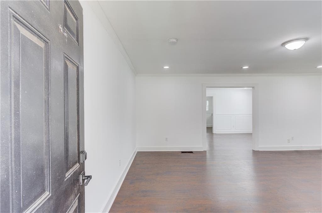 2 bedroom, 1 bathroom, 1,190 sq ft single family residence for sale at 170 Shields Street, Winder, GA 30680 — photo 4