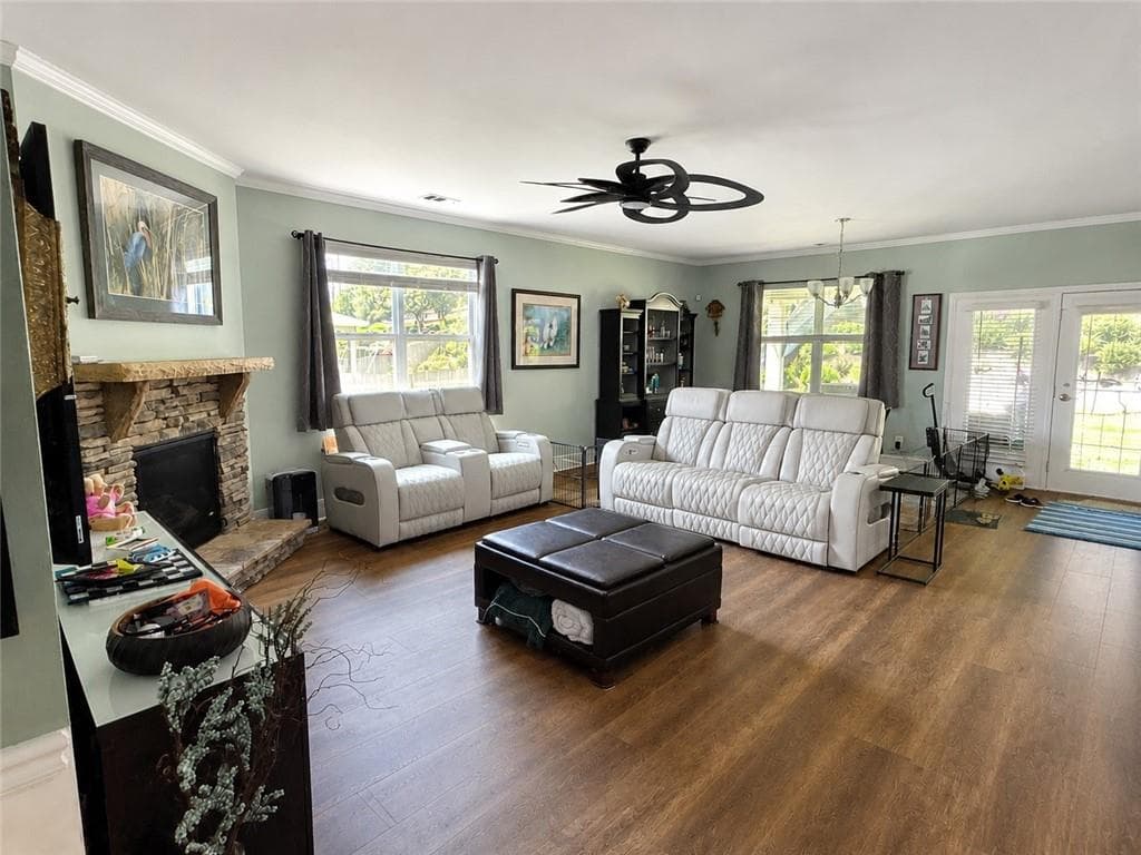 3 bedroom, 3 bathroom, 2,529 sq ft single family residence for sale at 7530 Rambling Vale, Cumming, GA 30028 — photo 5