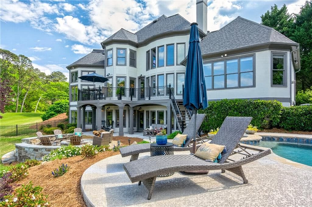 6 bedroom, 7 bathroom, 7,189 sq ft single family residence for sale at 5925 Stoneleigh Drive, Suwanee, GA 30024 — photo 7