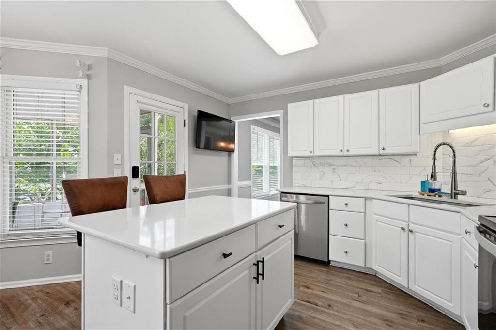 4 bedroom, 3 bathroom, 3,368 sq ft single family residence under contract at 2650 Wyndham Place Drive, Lawrenceville, GA 30044 — photo 10