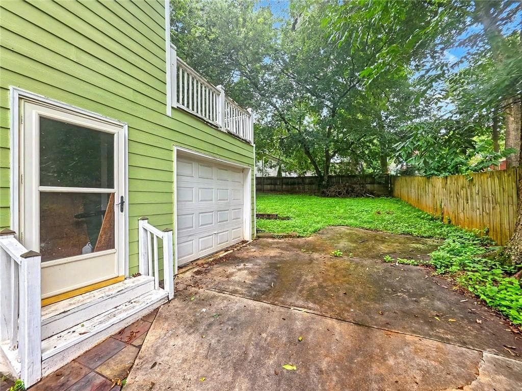 4 bedroom, 4 bathroom, 2,548 sq ft single family residence under contract at 474 Gift Avenue, Atlanta, GA 30316 — photo 3
