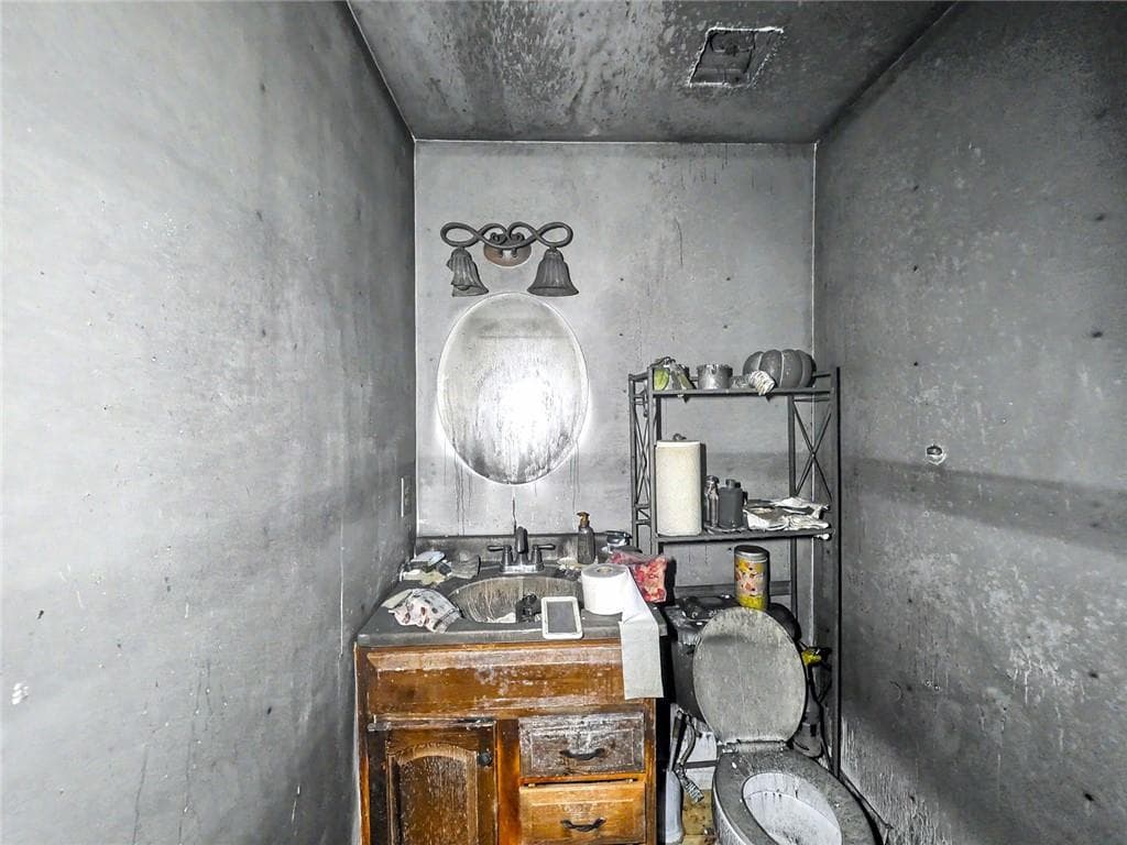4 bedroom, 4 bathroom, 2,548 sq ft single family residence under contract at 474 Gift Avenue, Atlanta, GA 30316 — photo 9