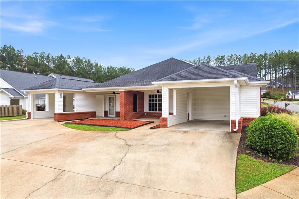 2 bedroom, 2 bathroom, 1,002 sq ft condominium for sale at 150 Old Mill Road 117, Cartersville, GA 30120