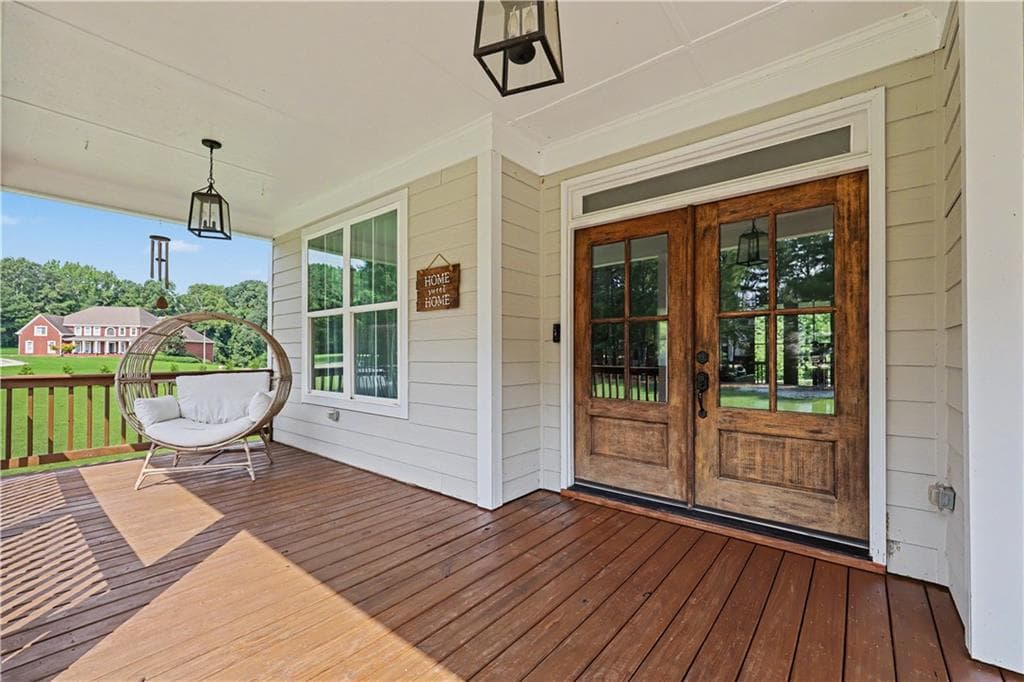 5 bedroom, 4 bathroom, 3,076 sq ft single family residence under contract at 4005 Rocky Creek Trail, Loganville, GA 30052 — photo 3