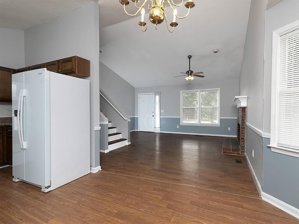 4 bedroom, 3 bathroom, 1,769 sq ft single family residence for rent at 16 Huntcliff Drive, Cartersville, GA 30121 for $2,300 a month — photo 8