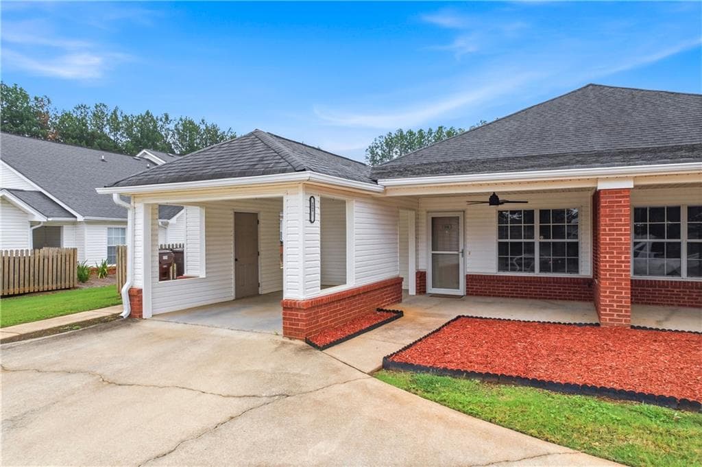 2 bedroom, 2 bathroom, 1,002 sq ft condominium for sale at 150 Old Mill Road 118, Cartersville, GA 30120 — photo 3