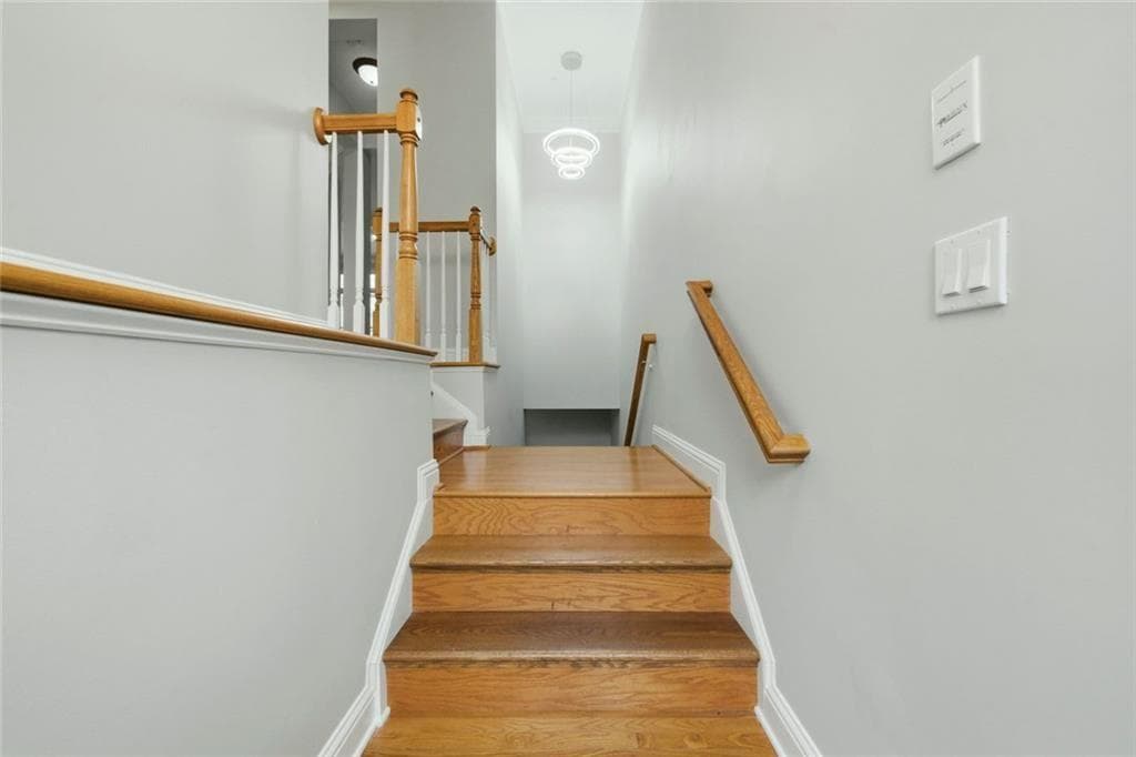 4 bedroom, 4 bathroom townhouse for rent at 319 Creekbank Way, Smyrna, GA 30082 for $3,500 a month — photo 3
