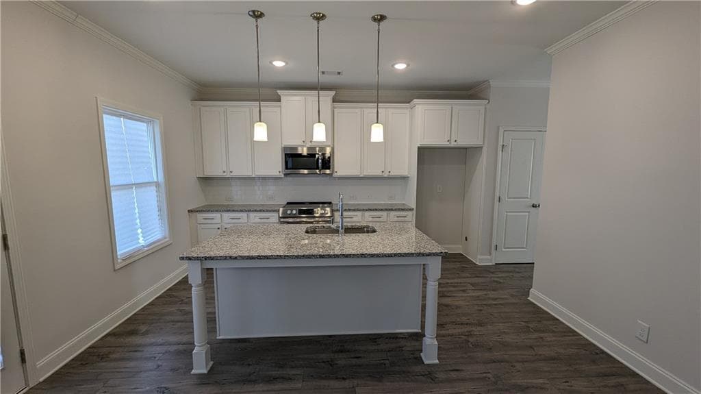4 bedroom, 3 bathroom, 2,274 sq ft single family residence for rent at 331 Brookstone Trail, Dawsonville, GA 30534 for $2,150 a month — photo 3