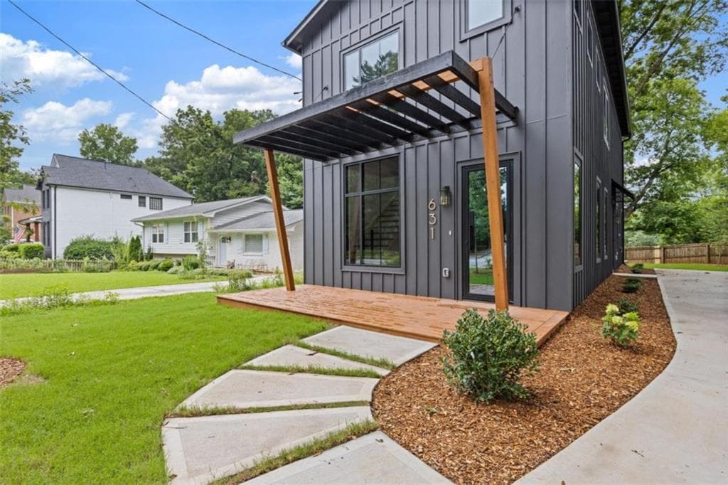 3 bedroom, 3 bathroom single family residence for sale at 631 Flat Shoals Avenue, Atlanta, GA 30316 — photo 3