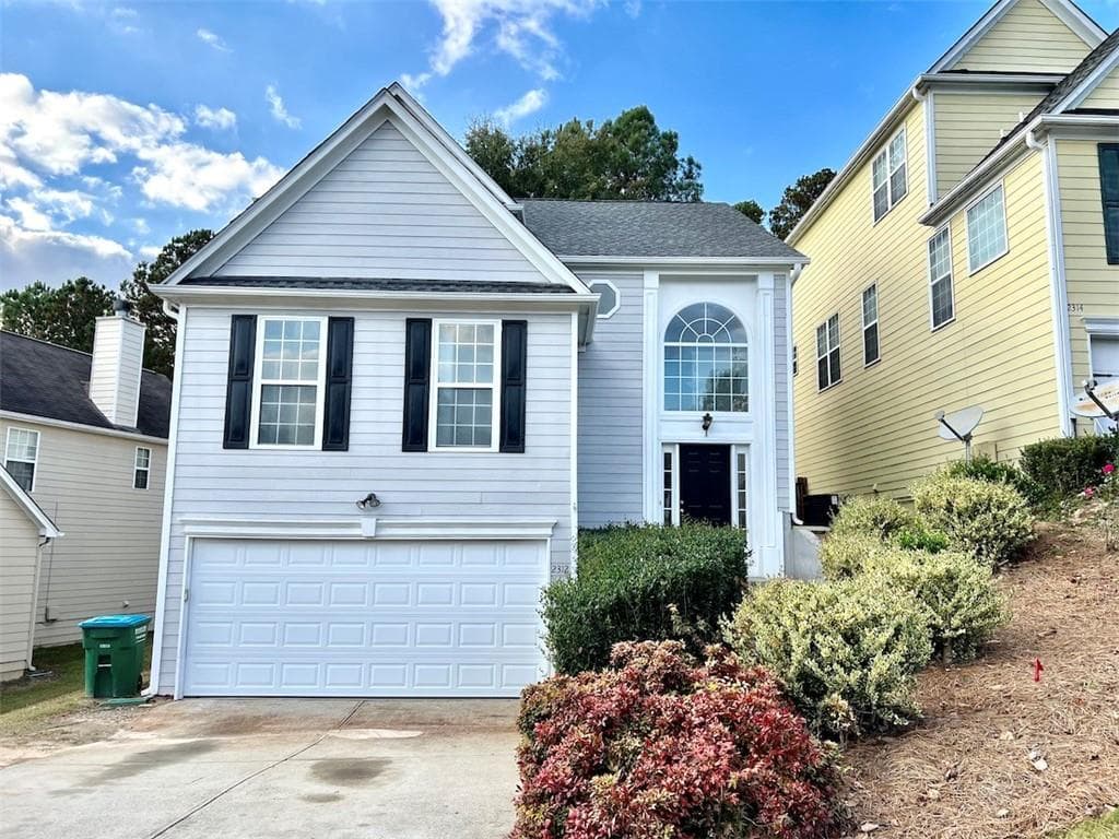 3 bedroom, 3 bathroom, 1,640 sq ft single family residence for rent at 2312 Oak Glenn Circle, Duluth, GA 30096 for $2,480 a month — photo 1 of 15