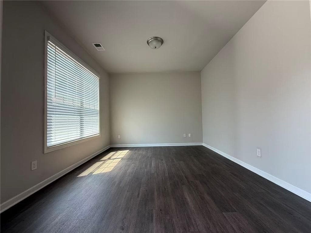 5 bedroom, 3 bathroom single family residence for rent at 173 Wayside Terrace, Braselton, GA 30517 for $2,350 a month — photo 4