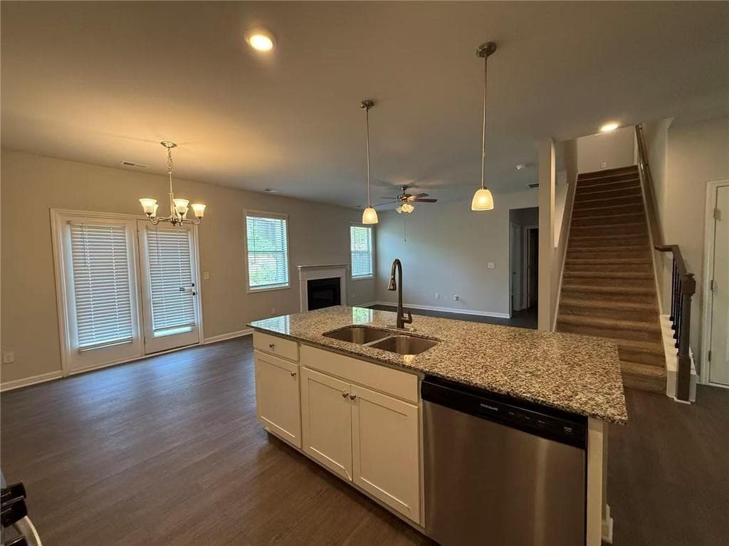 5 bedroom, 3 bathroom single family residence for rent at 173 Wayside Terrace, Braselton, GA 30517 for $2,350 a month — photo 9