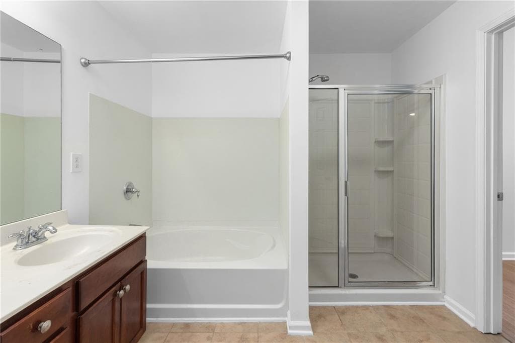 3 bedroom, 3 bathroom, 1,832 sq ft townhouse for sale at 2610 Pierce Brennen Court, Lawrenceville, GA 30043 — photo 9