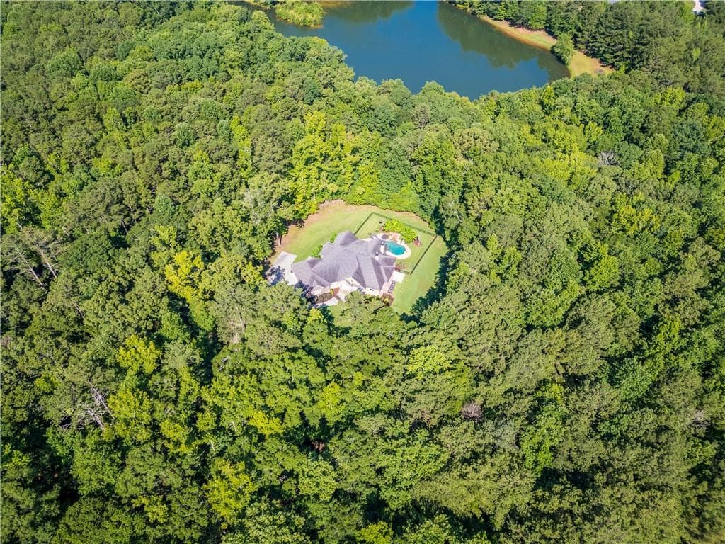 7 bedroom, 6 bathroom, 6,634 sq ft single family residence for sale at 4275 Jersey Covington Road, Covington, GA 30014 — photo 9