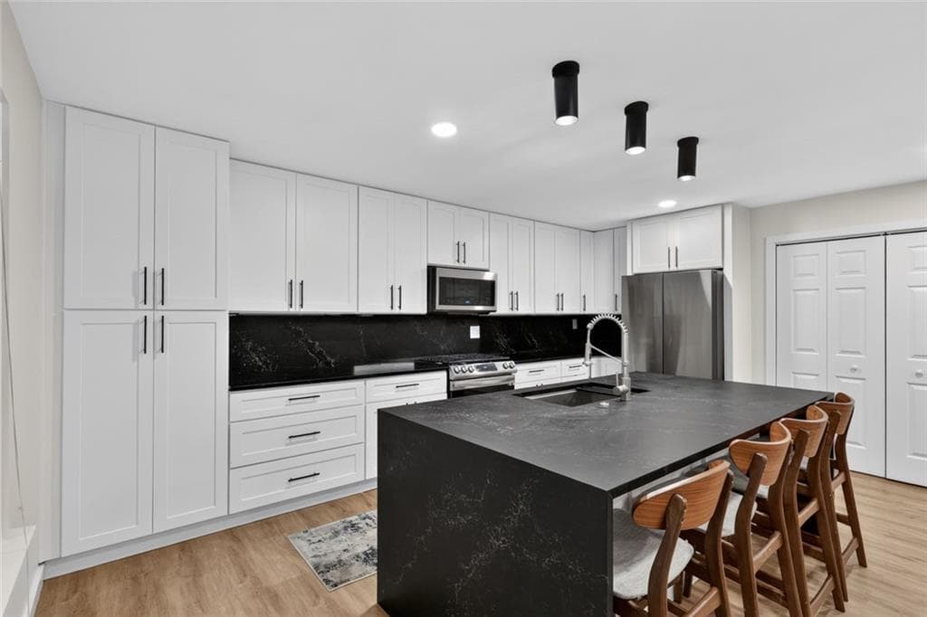 2 bedroom, 2 bathroom, 1,060 sq ft condominium for sale at 1445 Monroe Drive F2, Atlanta, GA 30324 — photo 4