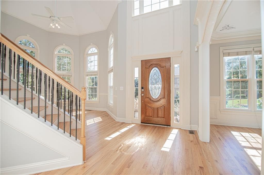 4 bedroom, 3 bathroom, 2,872 sq ft single family residence for rent at 4012 Erin Drive, Alpharetta, GA 30022 for $4,500 a month — photo 3