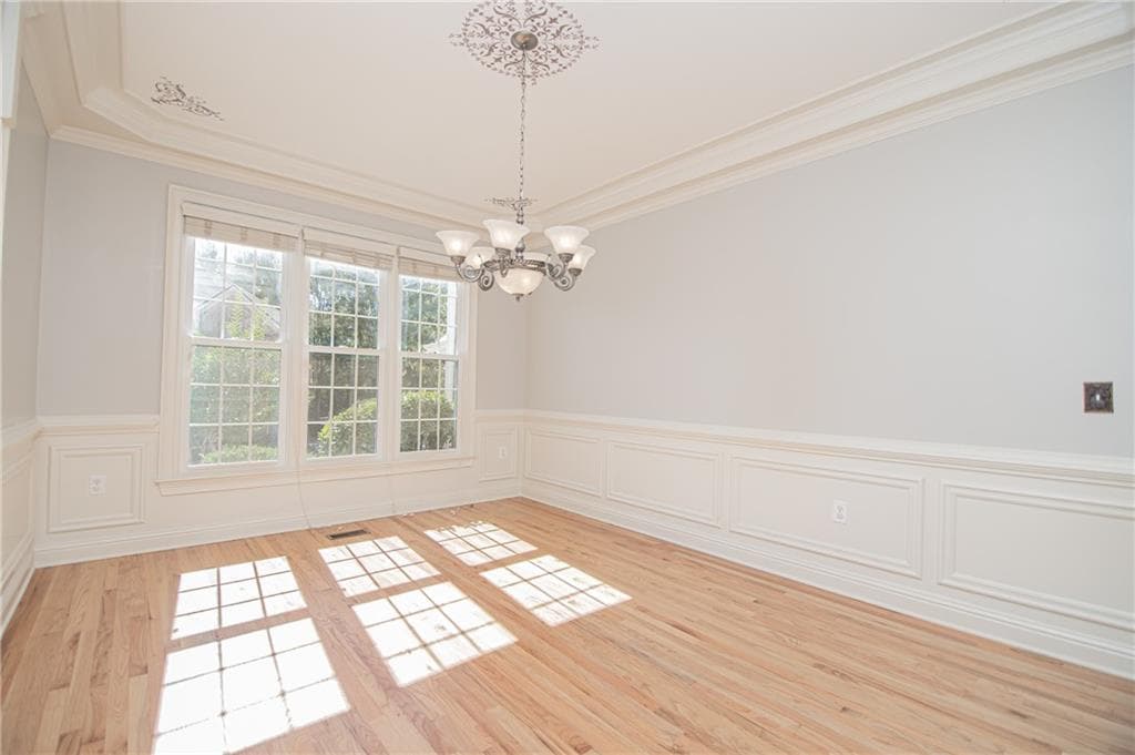 4 bedroom, 3 bathroom, 2,872 sq ft single family residence for rent at 4012 Erin Drive, Alpharetta, GA 30022 for $4,500 a month — photo 9