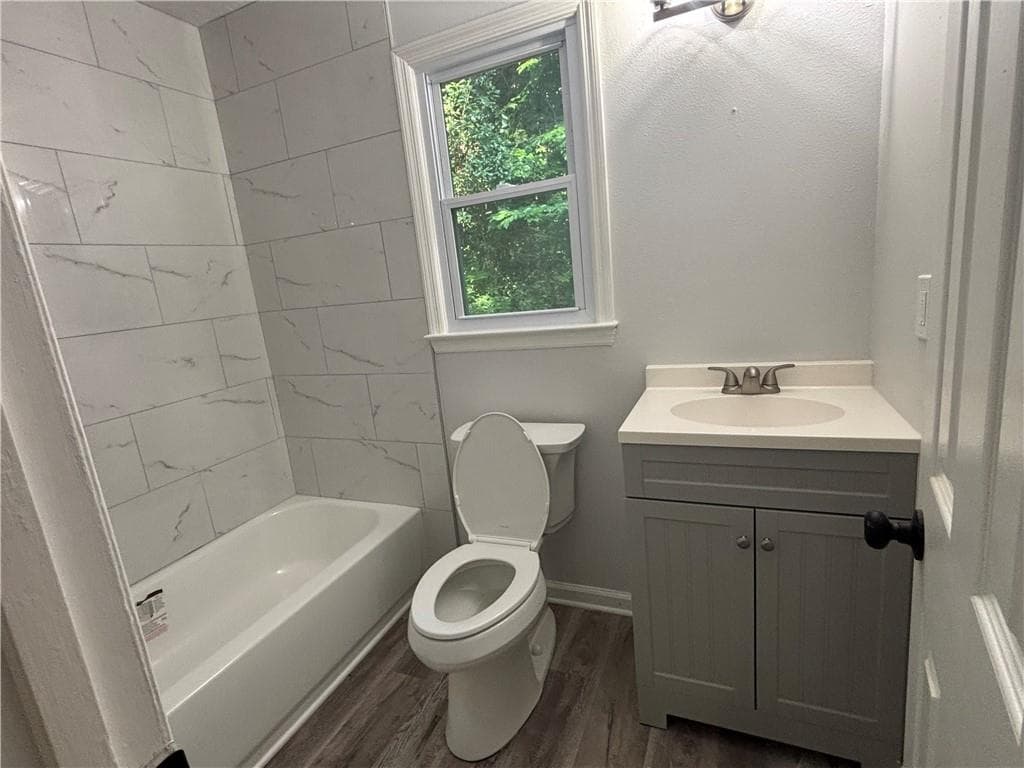 3 bedroom, 2 bathroom, 2,137 sq ft single family residence for sale at 104 Southfork Drive, Woodstock, GA 30189 — photo 7