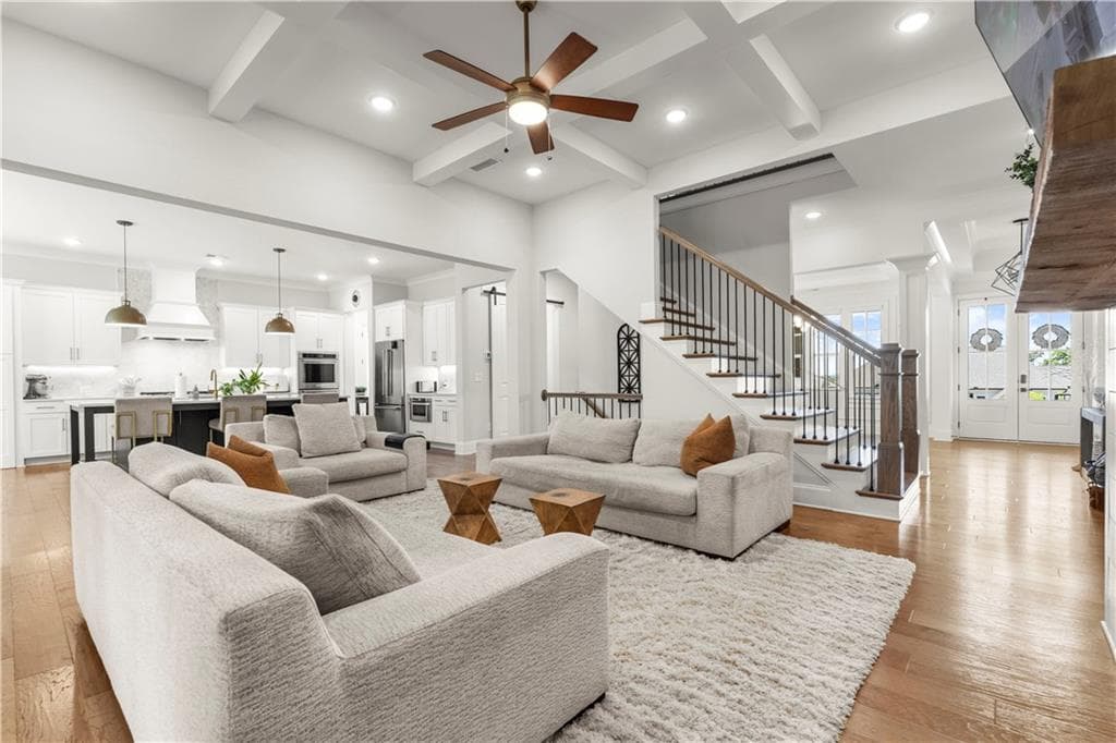 6 bedroom, 7 bathroom, 6,076 sq ft single family residence for sale at 2775 Twisted Oak Lane, Marietta, GA 30066 — photo 3
