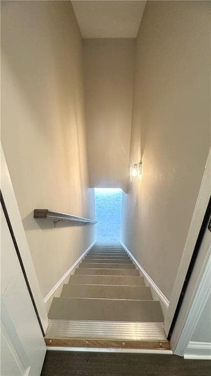 3 bedroom, 4 bathroom, 2,008 sq ft townhouse for sale at 3092 Quantum Lane, Atlanta, GA 30341 — photo 6
