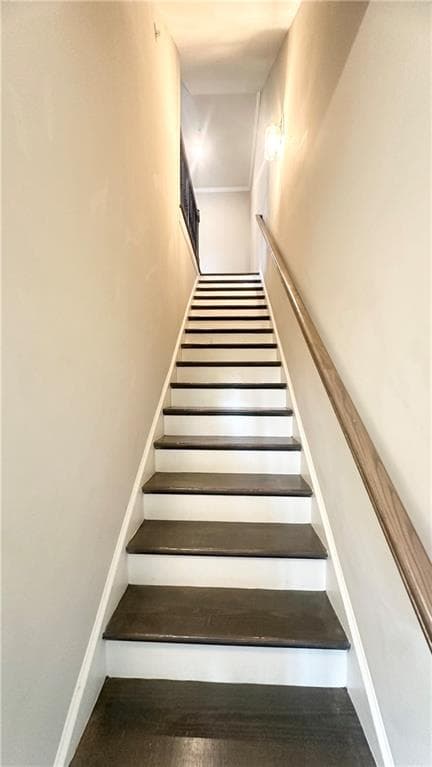 3 bedroom, 4 bathroom, 2,008 sq ft townhouse for sale at 3092 Quantum Lane, Atlanta, GA 30341 — photo 7