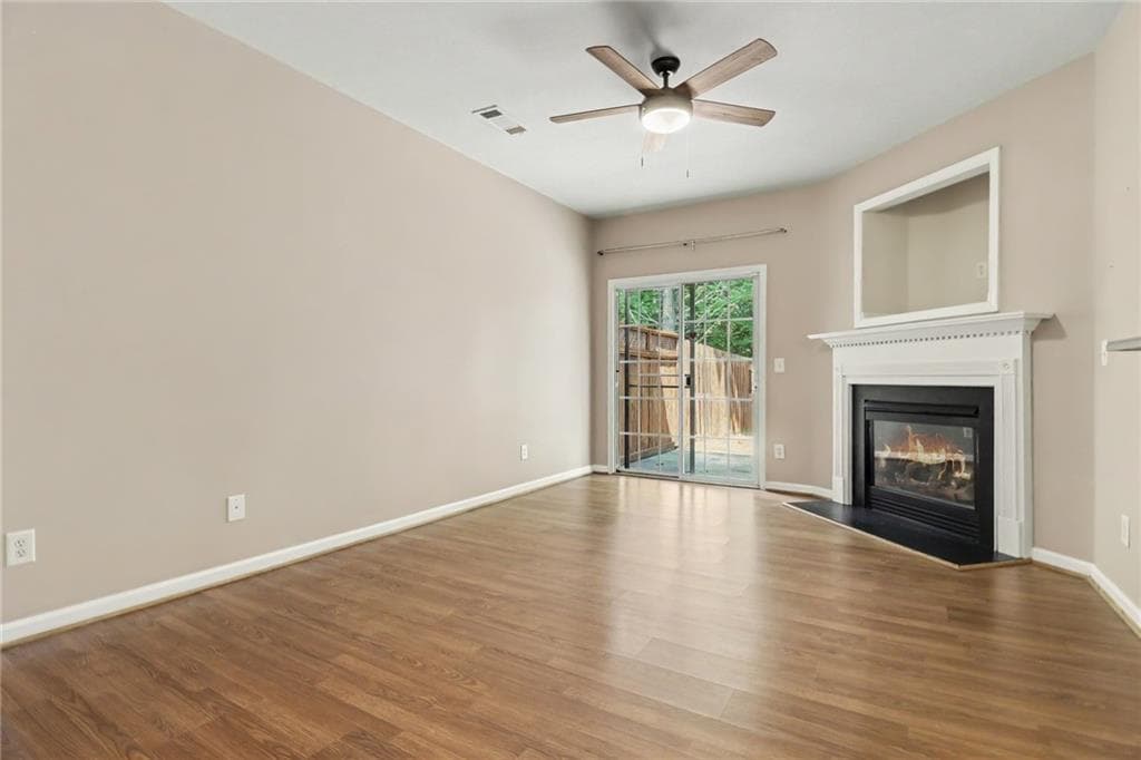 2 bedroom, 3 bathroom, 1,592 sq ft townhouse for sale at 2870 Cross Creek Court, Cumming, GA 30040 — photo 3