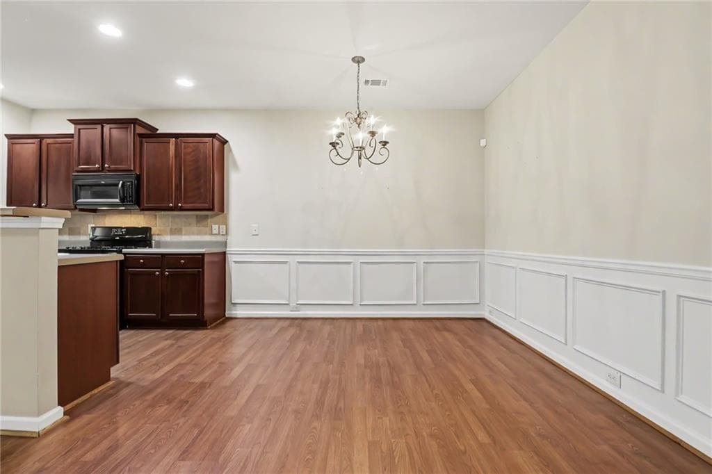 2 bedroom, 3 bathroom, 1,592 sq ft townhouse for sale at 2870 Cross Creek Court, Cumming, GA 30040 — photo 7