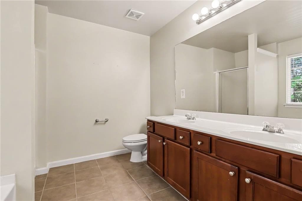2 bedroom, 3 bathroom, 1,592 sq ft townhouse for sale at 2870 Cross Creek Court, Cumming, GA 30040 — photo 9