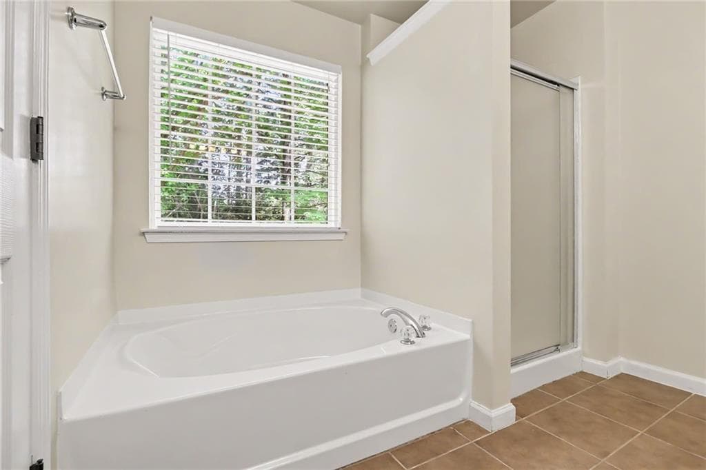 2 bedroom, 3 bathroom, 1,592 sq ft townhouse for sale at 2870 Cross Creek Court, Cumming, GA 30040 — photo 10