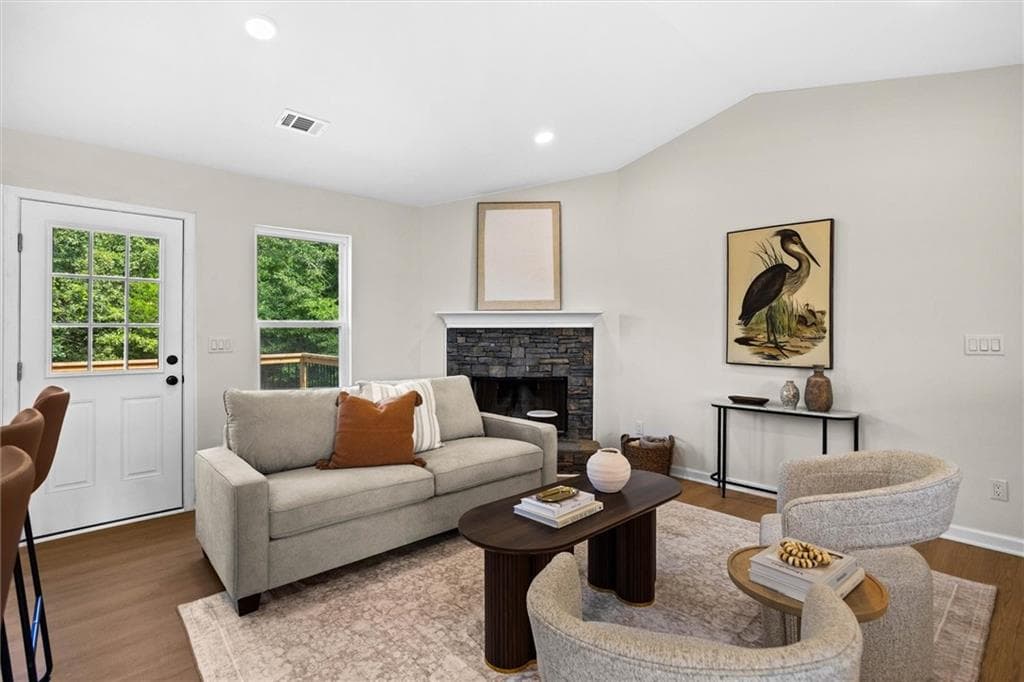 5 bedroom, 2 bathroom, 1,711 sq ft single family residence for sale at 305 Hunters Trace, Covington, GA 30014 — photo 10