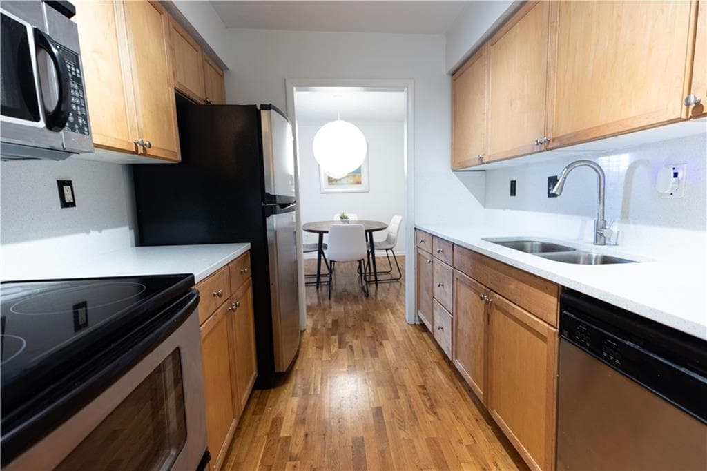 1 bedroom, 1 bathroom, 794 sq ft condominium for sale at 1150 Collier Road 11I, Atlanta, GA 30318 — photo 7