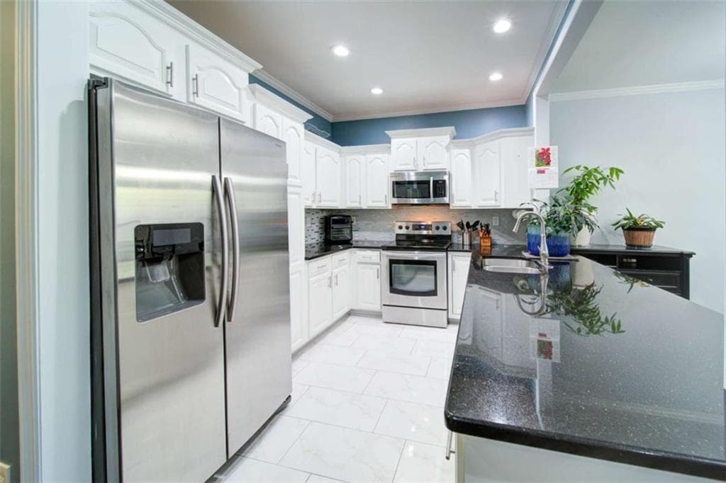 2 bedroom, 3 bathroom, 1,376 sq ft townhouse for sale at 602 Granby Hill Place, Alpharetta, GA 30022 — photo 4