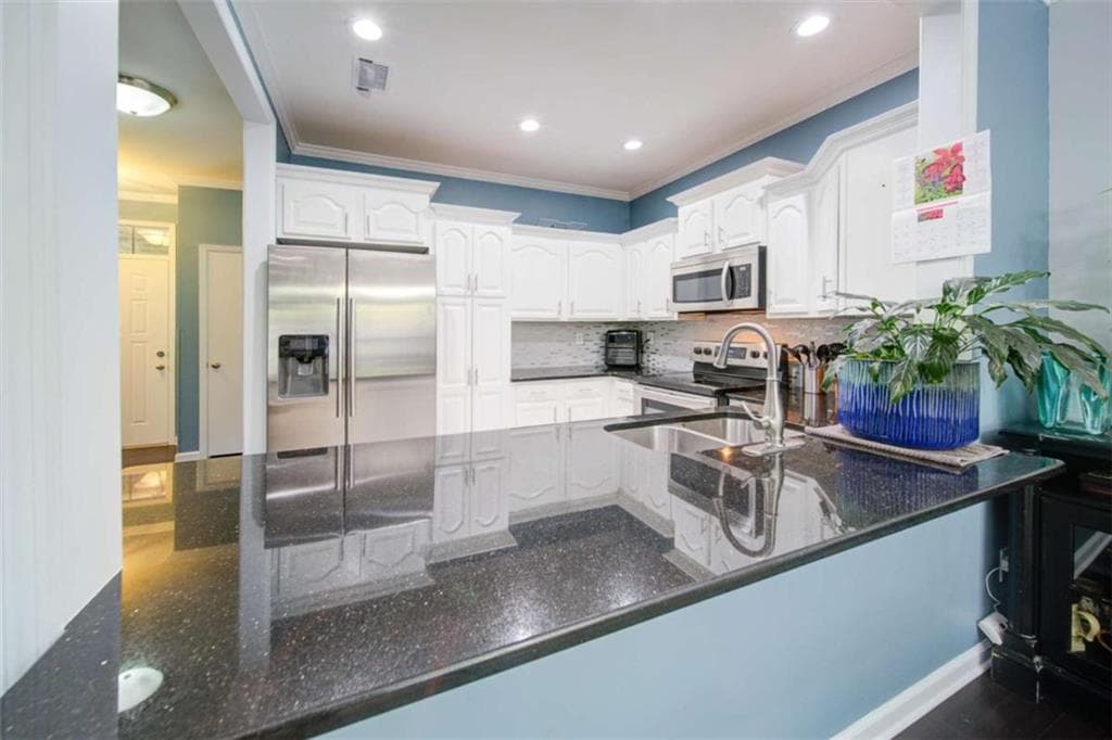 2 bedroom, 3 bathroom, 1,376 sq ft townhouse for sale at 602 Granby Hill Place, Alpharetta, GA 30022 — photo 9