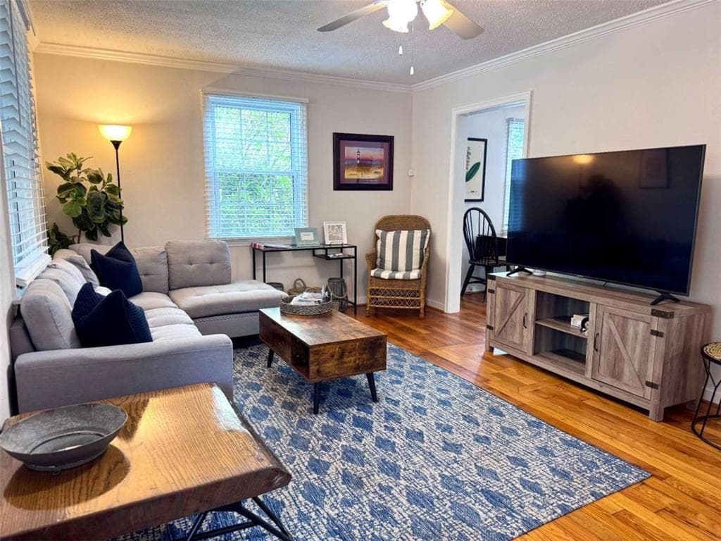 3 bedroom, 2 bathroom, 1,280 sq ft single family residence for sale at 48 Maxwell Avenue, St. Simons, GA 31522 — photo 2