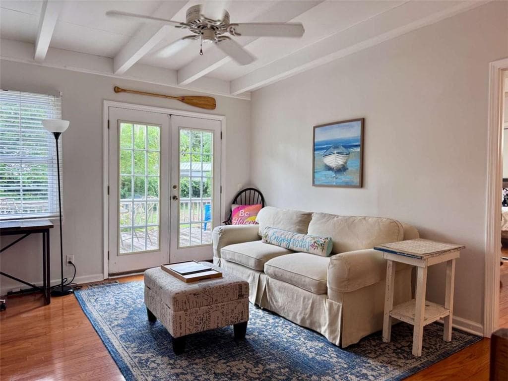 3 bedroom, 2 bathroom, 1,280 sq ft single family residence for sale at 48 Maxwell Avenue, St. Simons, GA 31522 — photo 3