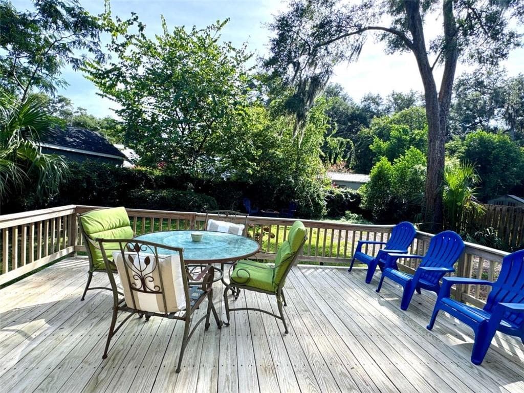 3 bedroom, 2 bathroom, 1,280 sq ft single family residence for sale at 48 Maxwell Avenue, St. Simons, GA 31522 — photo 5