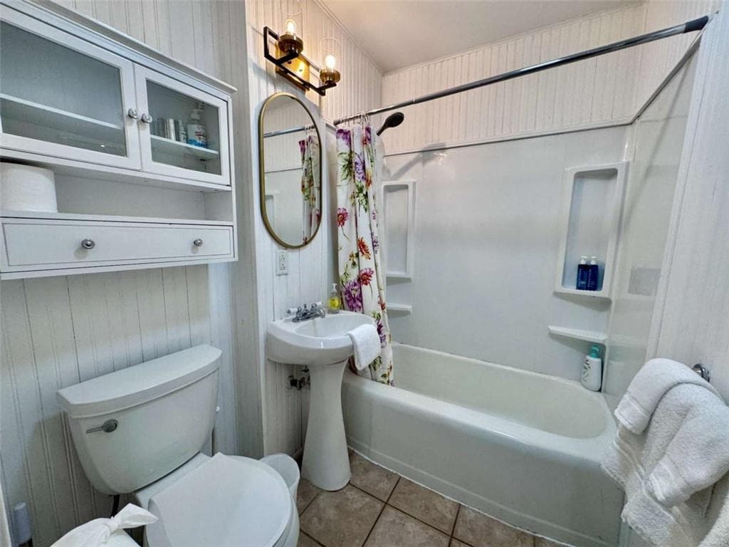 3 bedroom, 2 bathroom, 1,280 sq ft single family residence for sale at 48 Maxwell Avenue, St. Simons, GA 31522 — photo 10